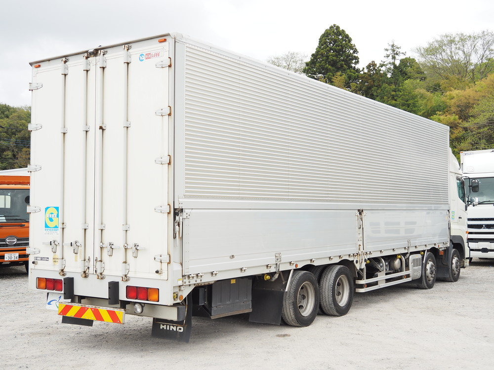 ウイング車の気になる構造は 車両サイズ区分ごとの荷室寸法を大紹介 中古トラック販売のステアリンク