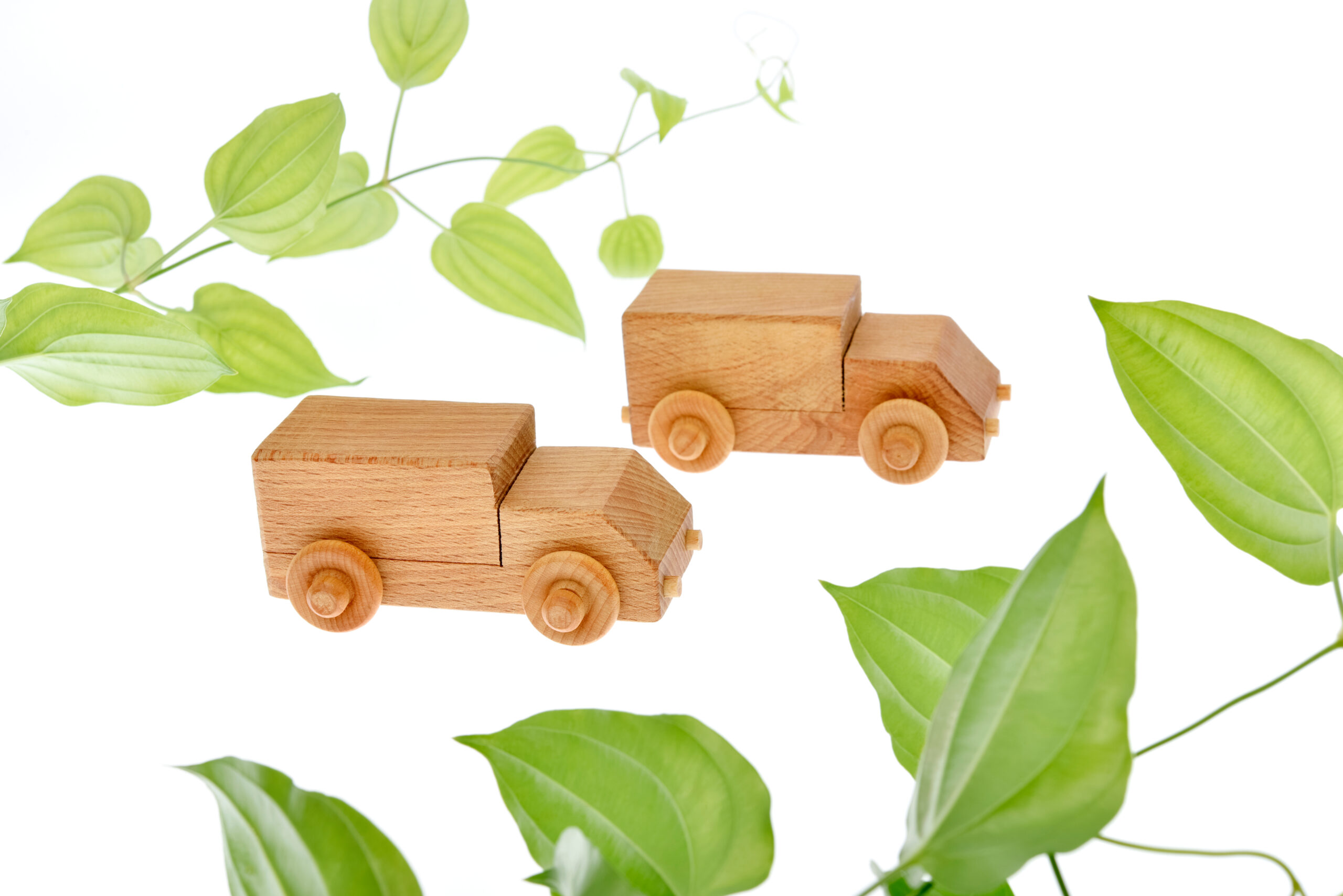 ハイブリッドトラックの燃費や価格は サイズ別有名メーカー車種も紹介 中古トラック販売のステアリンク ハイブリッドトラックの燃費や価格は サイズ別有名メーカー車種も紹介 中古トラック販売のステアリンク