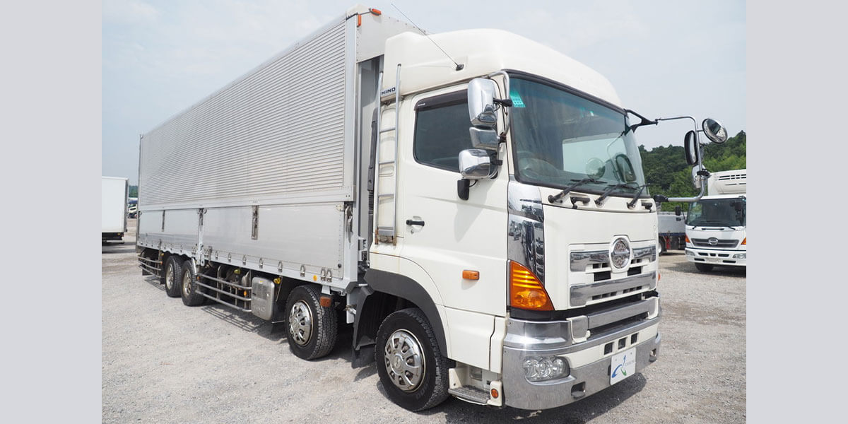 日野プロフィアの特徴と内装・新車中古車価格・歴代モデルまで徹底解説！