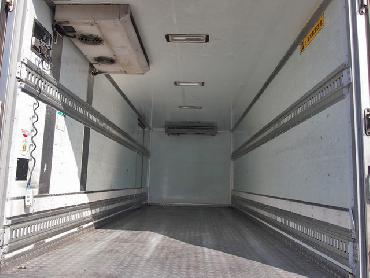 いすゞ フォワード 冷凍バン 中増t KL-FSD33K4S 年式 H16 [写真08]