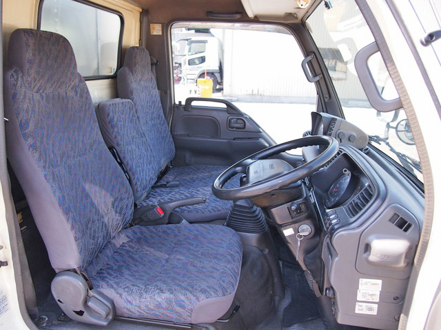 いすゞ エルフ バン車 小型 KR-NKR81LAV 年式 H16[写真10]