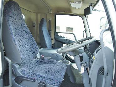 三菱ふそう ファイター ウイング車 中型 PDG-FK61F 年式 H20 [写真08]