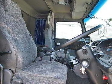 いすゞ ギガ 冷凍ウイング 大型 KL-CYL51V3W 年式 H13[写真12]