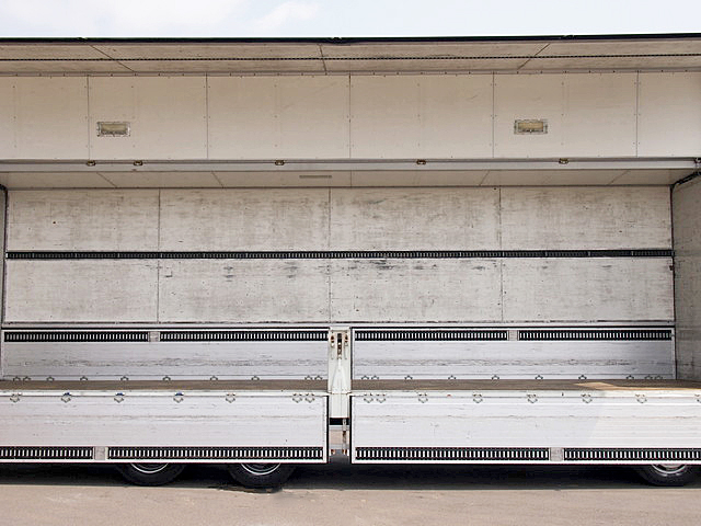 三菱ふそう スーパーグレート ウイング車 大型 PJ-FS54JVZ 年式 H16[写真09]