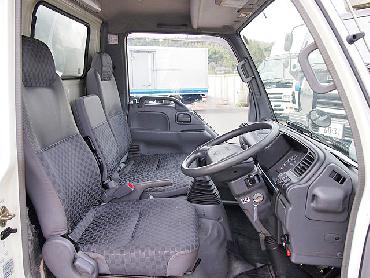 いすゞ エルフ バン車 小型 PB-NKR81AN 年式 H17[写真08]