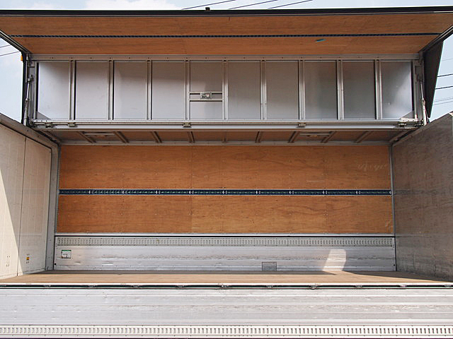 いすゞ フォワード ウイング車 中型 KK-FRR35L4 年式 H16[写真09]