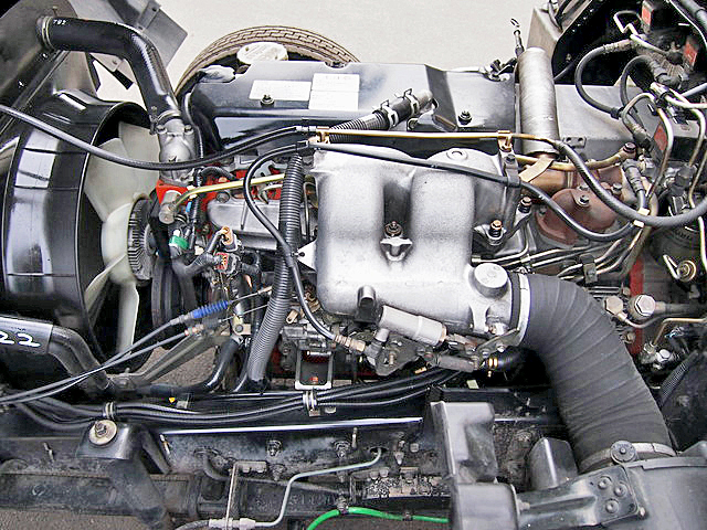 いすゞ フォワード ウイング車 中型 KK-FRR35L4 年式 H16[写真17]