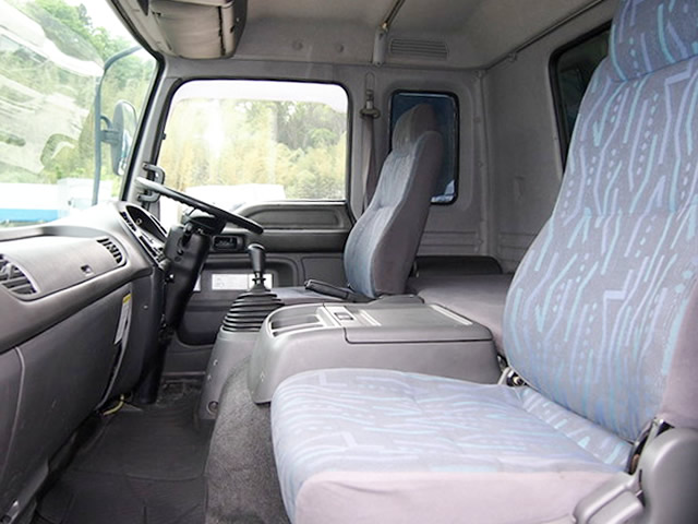 いすゞ フォワード ウイング車 中型 KK-FRR35L4 年式 H16[写真13]