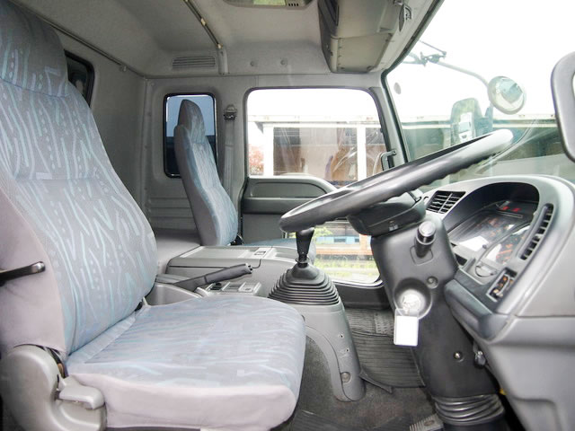 いすゞ フォワード ウイング車 中型 KK-FRR35L4 年式 H16[写真14]