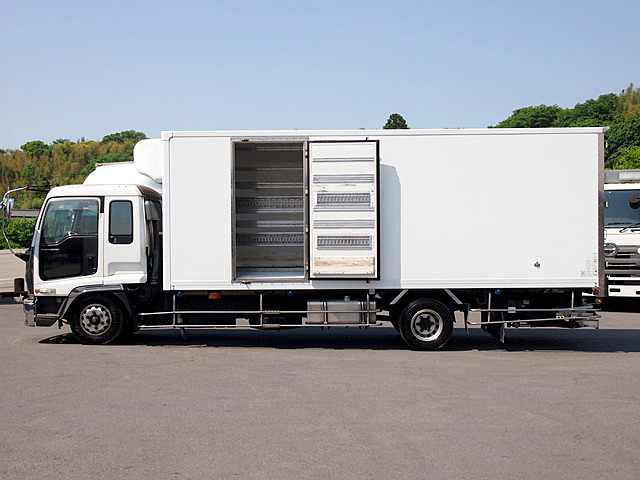 いすゞ フォワード 冷凍バン 中型 PA-FRR34L4 年式 H17[写真08]