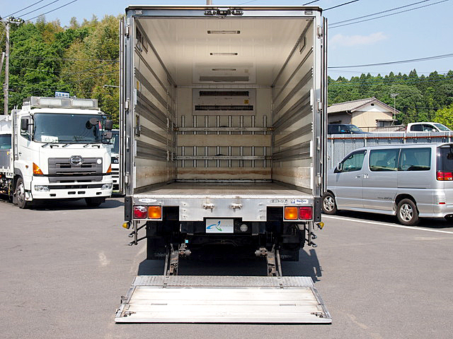 いすゞ フォワード 冷凍バン 中型 PA-FRR34L4 年式 H17[写真10]