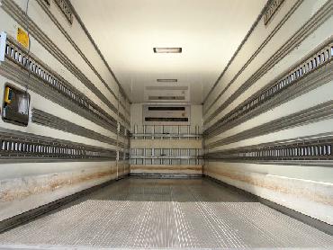 いすゞ フォワード 冷凍バン 中型 PA-FRR34L4 年式 H17 [写真11]