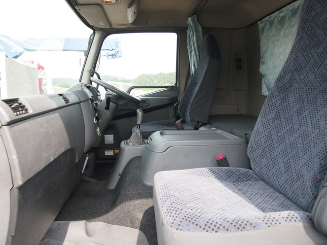 三菱ふそう ファイター ウイング車 中型 PA-FK61F 年式 H18[写真15]