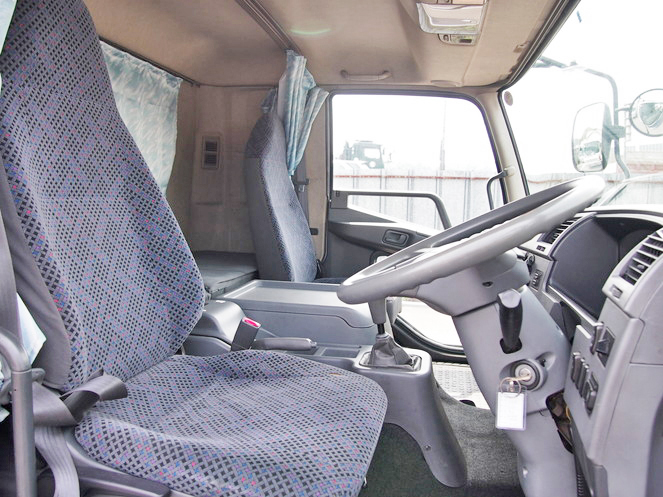 三菱ふそう ファイター ウイング車 中型 PA-FK61F 年式 H18[写真11]