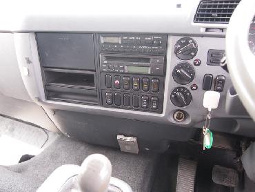 三菱ふそう ファイター ウイング車 中型 PA-FK61F 年式 H18 [写真13]