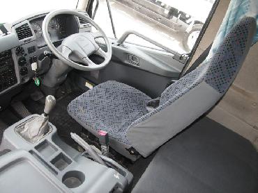 三菱ふそう ファイター ウイング車 中型 PA-FK61F 年式 H18 [写真16]