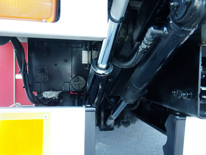 いすゞ フォワード ウイング車 中型 PA-FRD34L4 年式 H18[写真24]