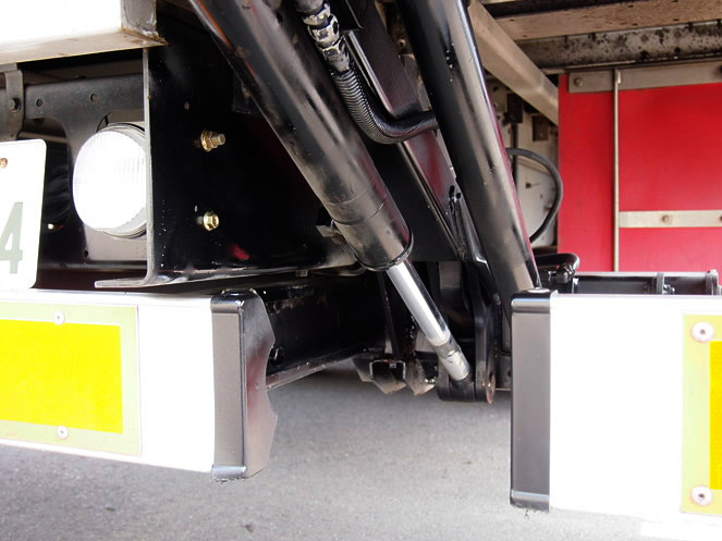 いすゞ フォワード ウイング車 中型 PA-FRD34L4 年式 H18[写真25]