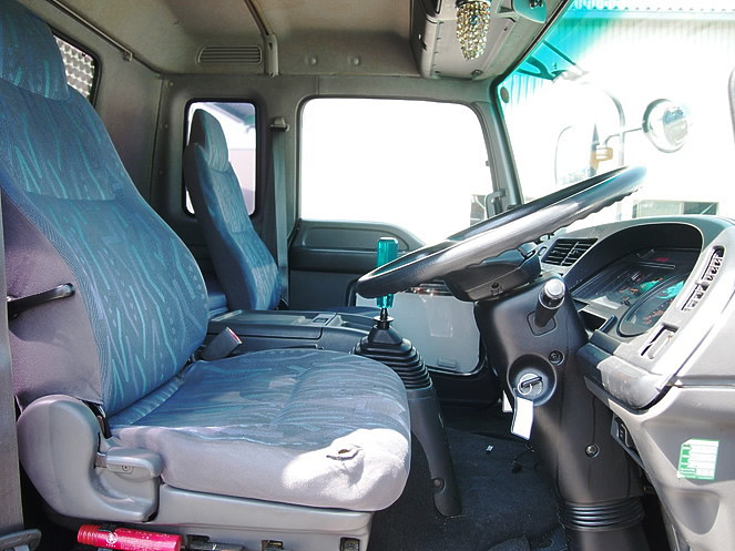 いすゞ フォワード 冷凍ウイング 中型 PA-FRR34L4 年式 H18[写真10]