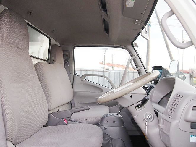 トヨタ ダイナ バン車 小型 PB-XZU341 年式 H17[写真09]