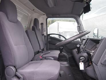 いすゞ エルフ 冷凍バン 小型 BDG-NPR85AN 年式 H21[写真02]