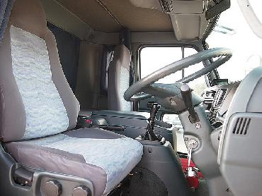 UDトラックス コンドル ウイング車 中型 PB-MK37B 年式 H17[写真19]