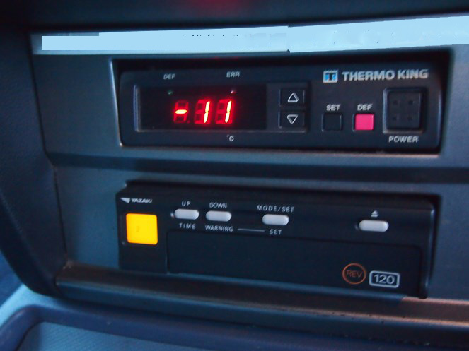 日野 グランドプロフィア 冷凍ウイング 大型 BKG-FR1EXYG 年式 H19[写真11]