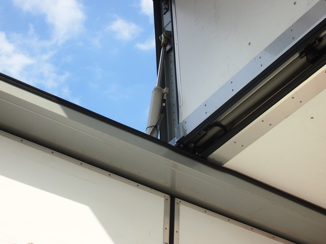 日野 グランドプロフィア 冷凍ウイング 大型 BKG-FR1EXYG 年式 H19[写真16]