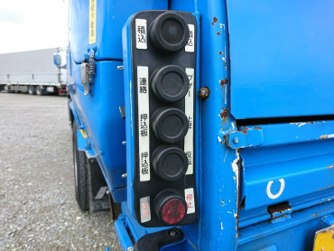 三菱ふそう キャンター パッカー 小型 TKG-FEB90 年式 H27[写真15]