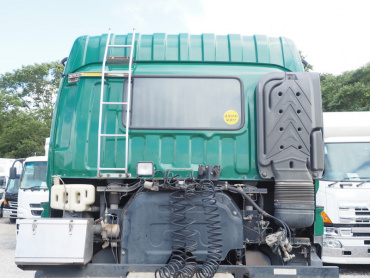 いすゞ ギガ トラクタ 大型 PKG-EXD52D8 年式 H22[写真13]