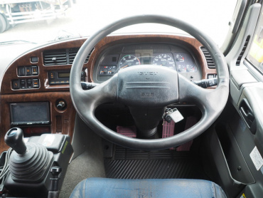 いすゞ ギガ トラクタ 大型 PKG-EXD52D8 年式 H22[写真24]