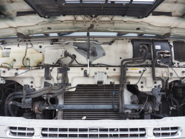 いすゞ ギガ ウイング車 大型 PKG-CYL77V8 年式 H22[写真46]