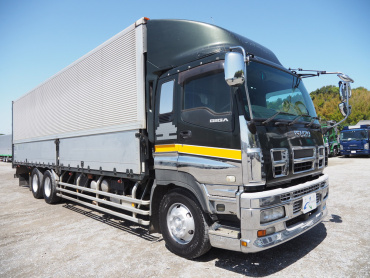 いすゞ ギガ ウイング車 大型 PKG-CYL77V8 年式 H22[写真05]