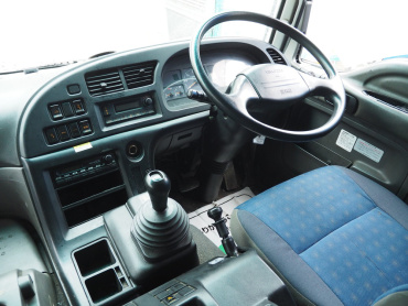 いすゞ ギガ ウイング車 大型 PKG-CYL77V8 年式 H22[写真27]