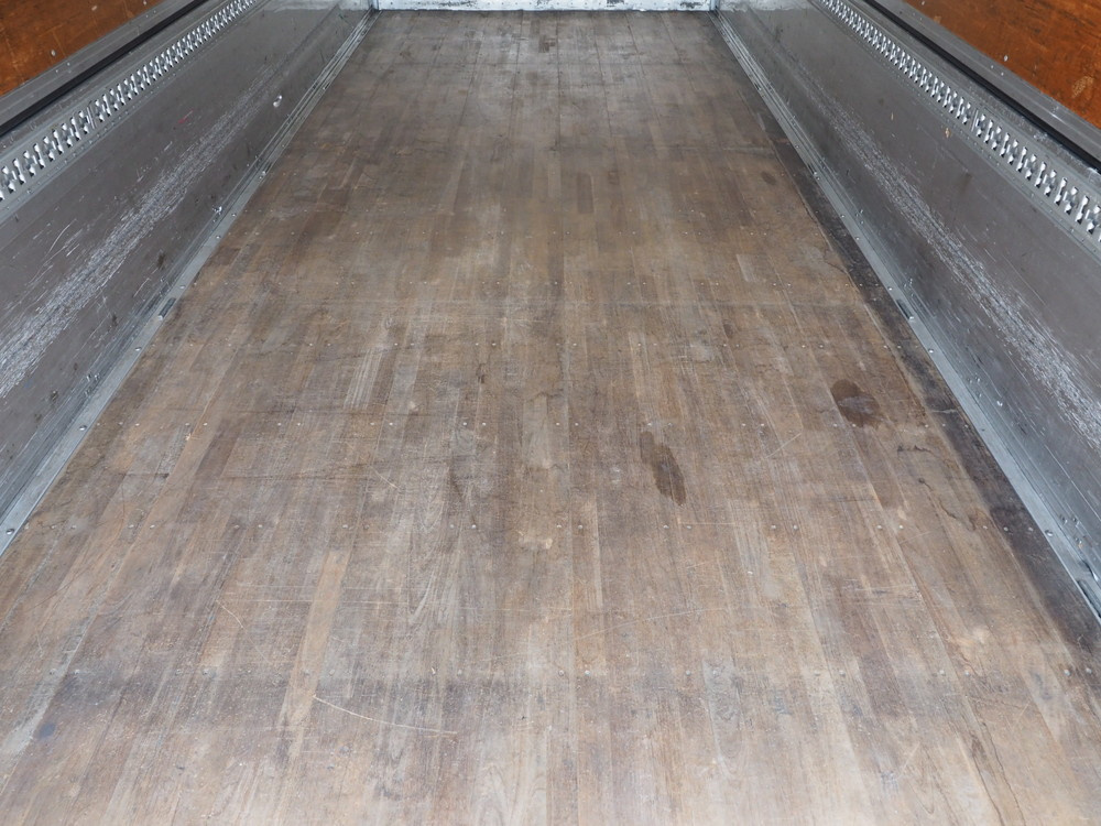 いすゞ フォワード ウイング車 中型 TKG-FRR90S2 年式 H26[写真27]