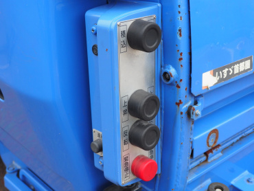 いすゞ エルフ パッカー 小型 TPG-NMR85AN 年式 H27[写真23]