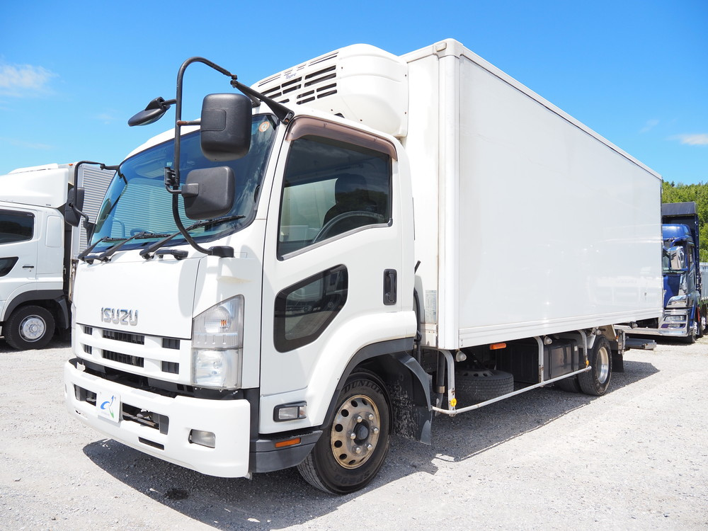 いすゞ フォワード 冷凍バン 中型 TKG-FRR90S2 年式 H26[写真01]