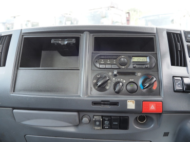 いすゞ エルフ 平ボディ 小型 TRG-NLR85AR 年式 H29[写真26]