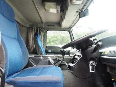 いすゞ ギガ 平ボディ 大型 QKG-CYL77A 年式 H26[写真22]