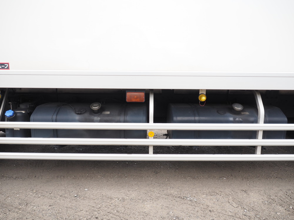 いすゞ ギガ 冷凍バン 大型 QKG-CYL77AZ 年式 H26[写真13]