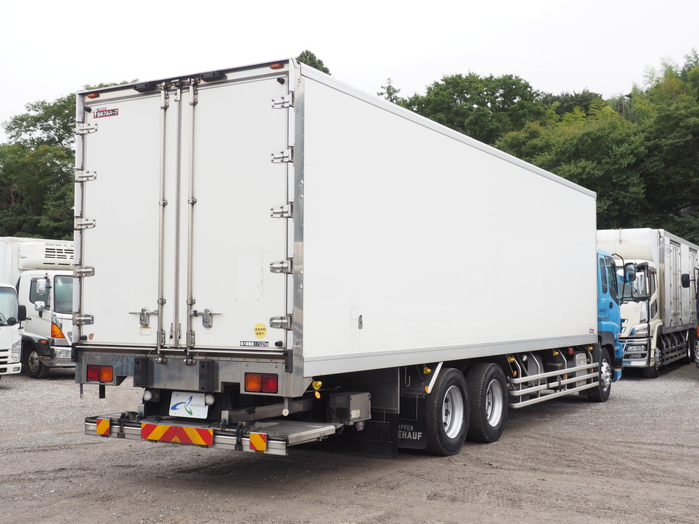 いすゞ ギガ 冷凍バン 大型 QKG-CYL77AZ 年式 H26[写真04]