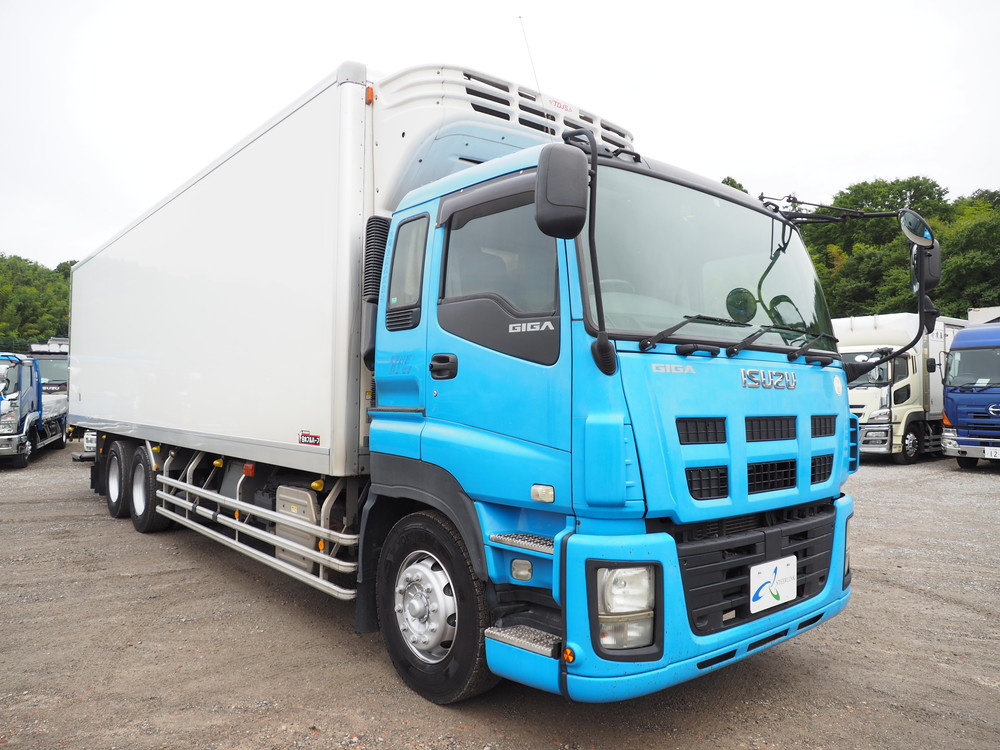 いすゞ ギガ 冷凍バン 大型 QKG-CYL77AZ 年式 H26[写真03]