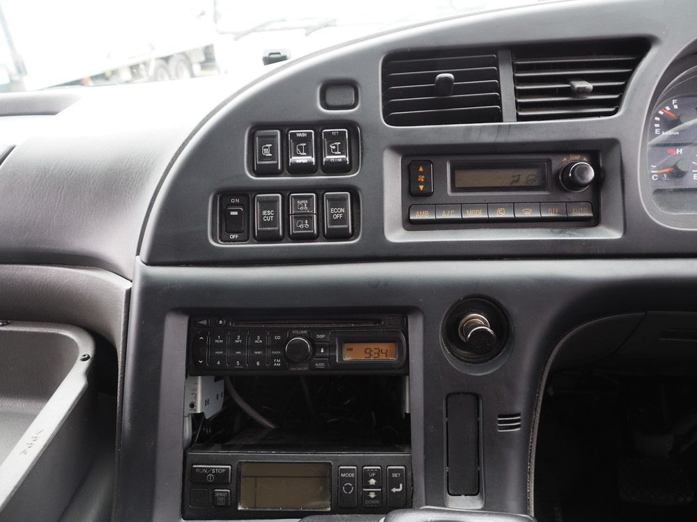 いすゞ ギガ 冷凍バン 大型 QKG-CYL77AZ 年式 H26[写真27]