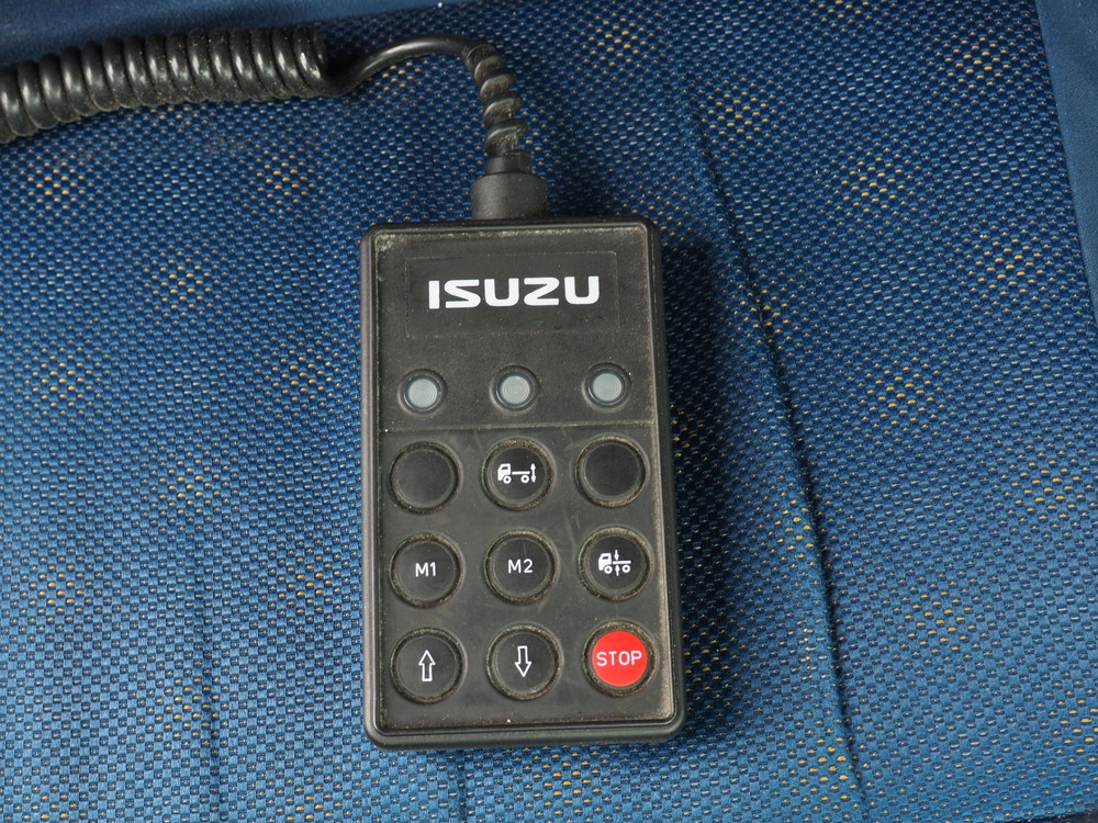 いすゞ ギガ 冷凍バン 大型 QKG-CYL77AZ 年式 H26[写真31]