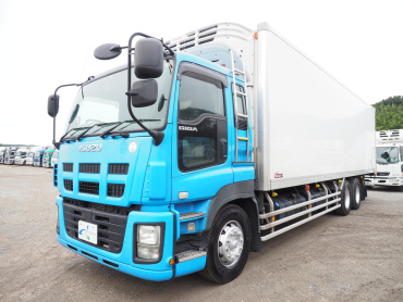 いすゞ ギガ 冷凍バン 大型 QKG-CYL77AZ 年式 H26 [写真01]