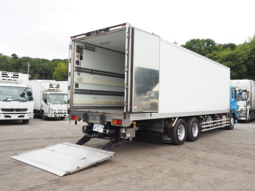 いすゞ ギガ 冷凍バン 大型 QKG-CYL77AZ 年式 H26 [写真19]