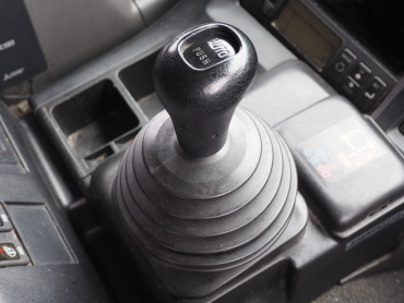 いすゞ ギガ 冷凍バン 大型 QKG-CYL77AZ 年式 H26 [写真26]