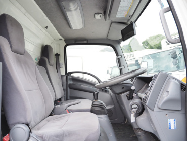 いすゞ エルフ バン車 小型 TKG-NLR85AN 年式 H24 [写真16]