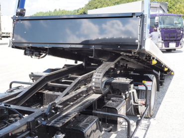 いすゞ エルフ セルフ 小型 2RG-NPR88YN 年式 R4[写真14]