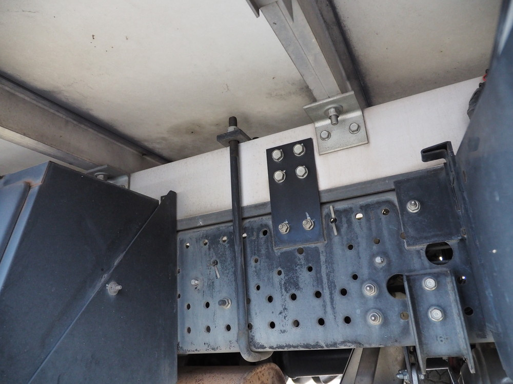 いすゞ フォワード 冷凍バン 中型 TKG-FRR90S2 年式 H25[写真19]